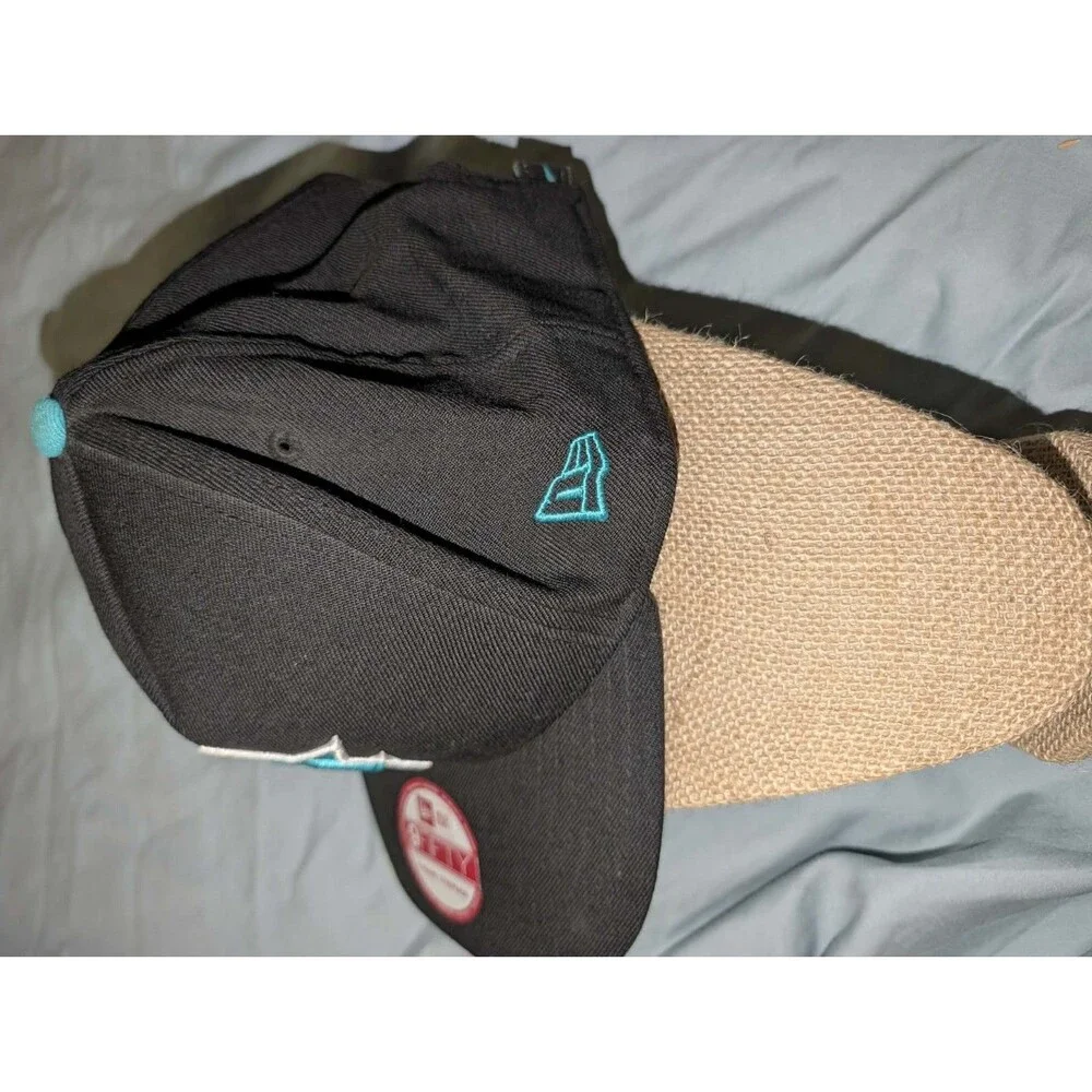New Era 9FIFTY Seattle Mariners Tropicus Floral Strapback Hat Baseball Cap